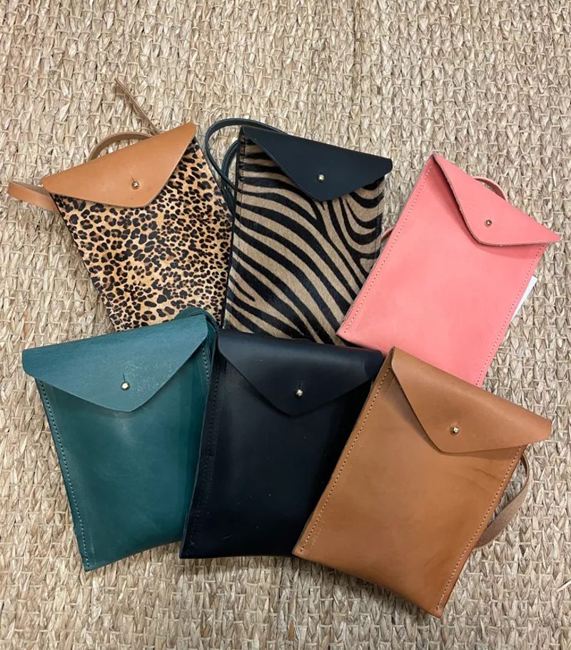 Willow and Hive - Phone Cross Body Bag